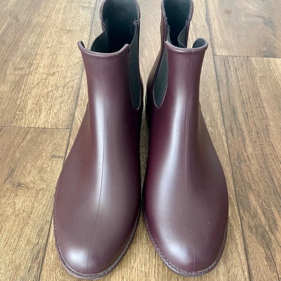 Ankle Rain Boots Waterproof Chelsea Boots / Burgundy / women’s 7 - Picture 2 of 4